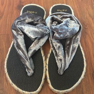 Nalho crushed velvet silver wrap sandals size 9